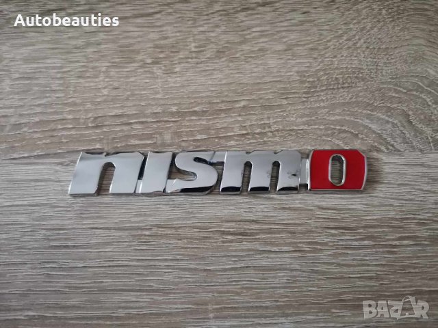 Nissan Nismo Нисмо сребрист с червено надпис стикер, снимка 1 - Аксесоари и консумативи - 41599089