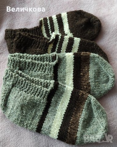 Коледни и обикновени, вълнени чорапи и терлици, ръчно плетени, снимка 12 - Ръчно изработени сувенири - 42677215