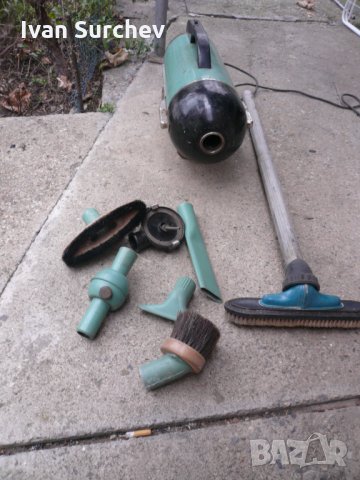 РЕТРО ПРАХОСМУКА4КА  РАКЕТА ОТ ПЕДЕСТЕ ГОДИНИ, снимка 9 - Други стоки за дома - 34645593