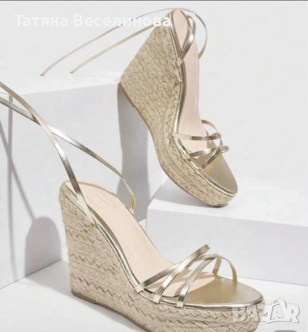 Златни сандали на платформа, снимка 3 - Сандали - 53279658