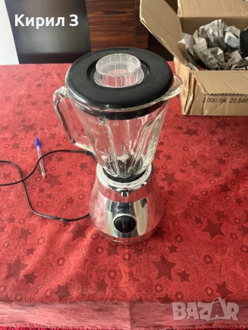 Блендер със стъклена кана