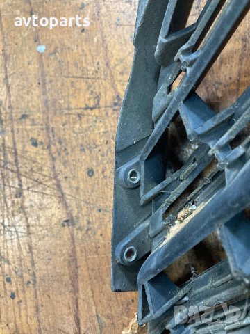 Vw phaeton 2004година Предна Решетка, снимка 11 - Части - 41162596