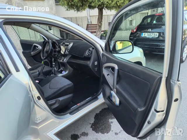 Toyota Rav 4 2006 г., снимка 9 - Автомобили и джипове - 56070602