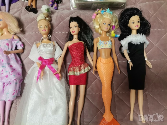 ОГРОМЕН ЛОТ!!! 17 кукли Барби, Лив и др. с над 30 броя аксесоари, снимка 3 - Кукли - 52672847