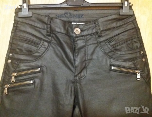 СТРАХОТЕН черен панталон с ципове, снимка 2 - Панталони - 42617872
