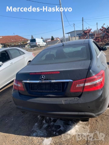 Мерцедес E350 CDI, снимка 3 - Автомобили и джипове - 36044125