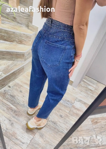 Дамски дънки мом фит с камъни, снимка 4 - Дънки - 52671012