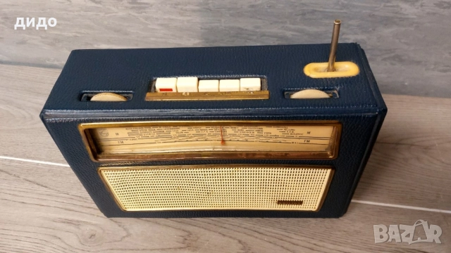 радио fhilips 50те, снимка 2 - Антикварни и старинни предмети - 52296590