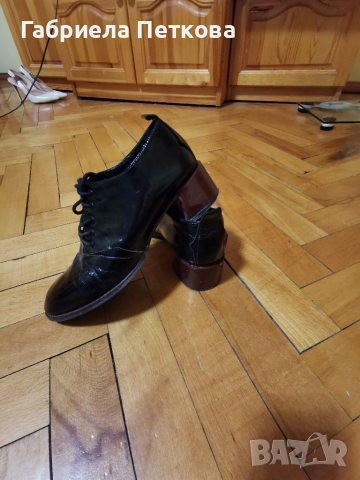 Обувки на GiAnni , снимка 3 - Дамски ежедневни обувки - 36252808