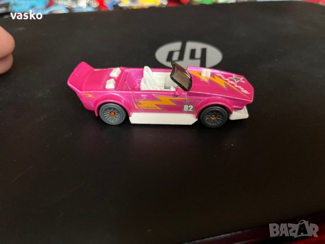 Hotwheels-интересна,нова, снимка 2 - Колекции - 41677347