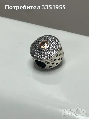 Оригинална гривна Pandora с 3 талисмана, снимка 16 - Гривни - 49523707