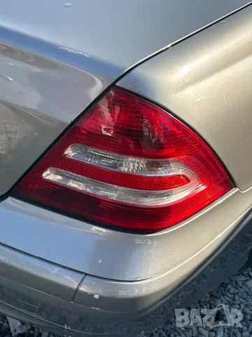 W203 Мерцедес Ц класа седан задна стоп светлина ляв и десен стоп