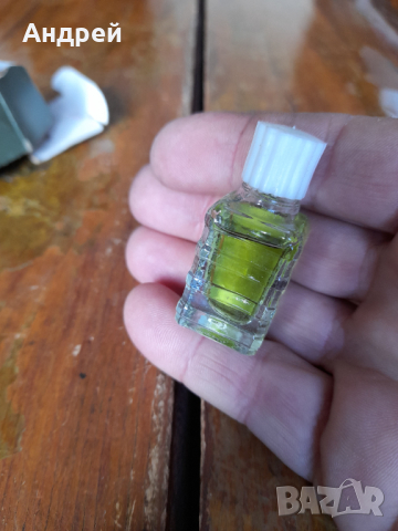 Стар парфюм Жест, снимка 4 - Други ценни предмети - 44616333