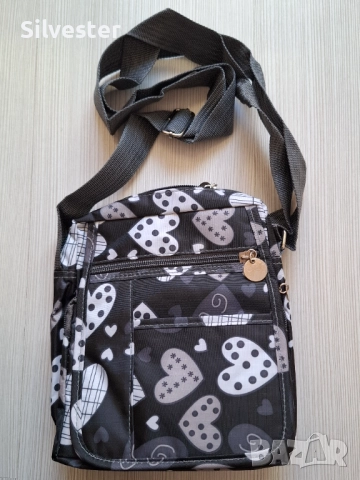 Детска чантичка, чисто нова, снимка 2 - Чанти - 52425604