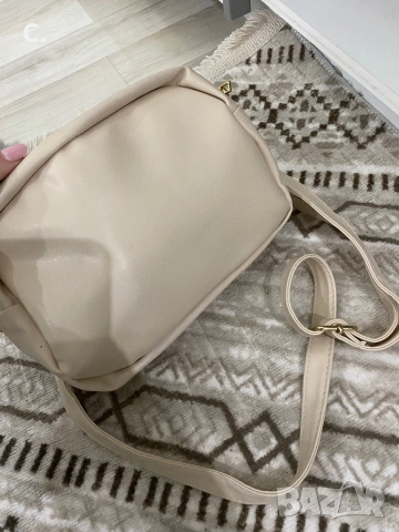 Дамска чанта, снимка 4 - Чанти - 52893302