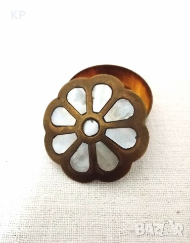 Кутийки от месинг, инкрустирани със седеф , снимка 7 - Антикварни и старинни предмети - 40842669