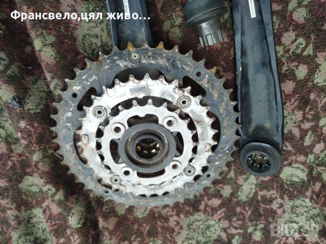 Курбел със средно движение за велосипед колело Shimano , снимка 2 - Части за велосипеди - 53055594
