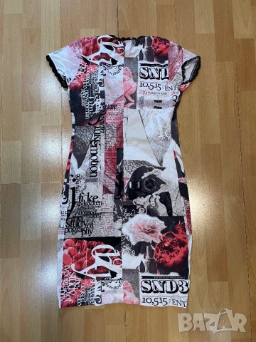 Дамска рокля с мотиви , снимка 2 - Рокли - 44461618