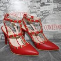  Дамски Обувки модел на Valentino !, снимка 2 - Дамски елегантни обувки - 40977142