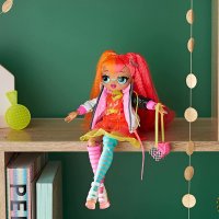 Колекционерска кукла LOL Surprise OMG Fierce - NEONLICIOUS с аксесоари 29см, снимка 5 - Кукли - 40122491