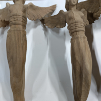 Фигурки от орех с формата на жена с разперени крила, снимка 2 - Други ценни предмети - 44614721