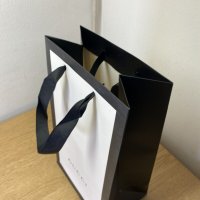 Автентична бутикова Gucci подаръчна торба gift bag 29x17cm GG, снимка 3 - Други - 42056956
