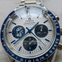 Omega Speedmaster Silver Snoopy 50th anniversary Edition chronograph , снимка 1 - Мъжки - 44225843