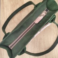 Ръчно изработена дамска чанта от естествена кожа, снимка 4 - Чанти - 44419090