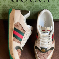 Gucci , снимка 5 - Дамски ежедневни обувки - 44711088