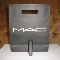 Ново марково розово червило за устни – "M.A.C, Huggable Lipcolour, What a Feeling!" / "MAC", гланц, снимка 12 - Декоративна козметика - 36187969