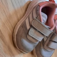 детски маратонки adidas, снимка 2 - Детски обувки - 39976362