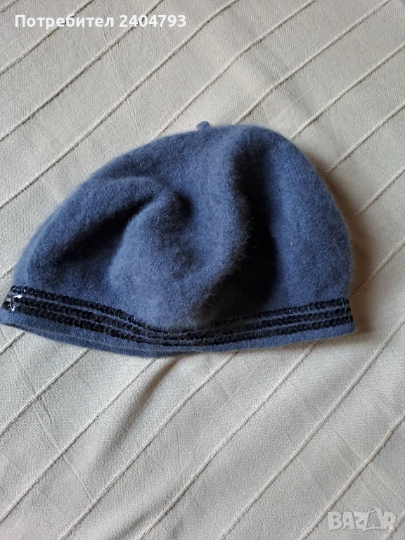 Продавам нова, италианска барета от ангора, снимка 1