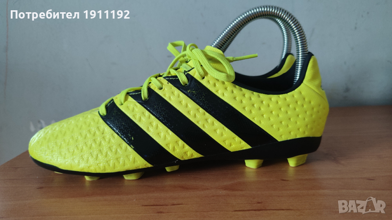 Adidas. Футболни бутонки. 38 2/3, снимка 1