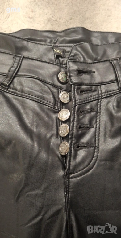 Кожен панталон размер С, снимка 1