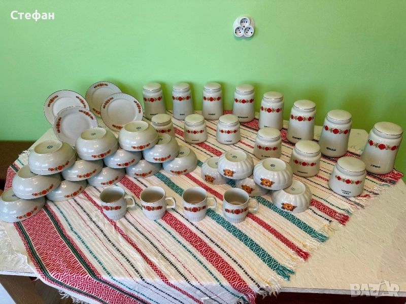 Старинен комплект за подправки, чаши, чинии и паници, снимка 1