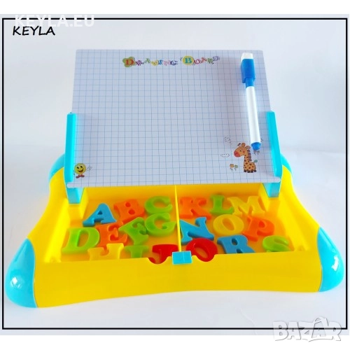 Магнитна дъска с букви латиница  и куфарче, снимка 1