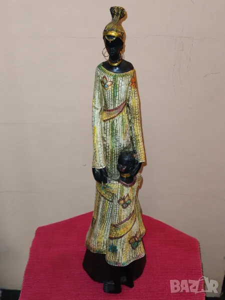 Статуетка на африканска жена с дете. , снимка 1