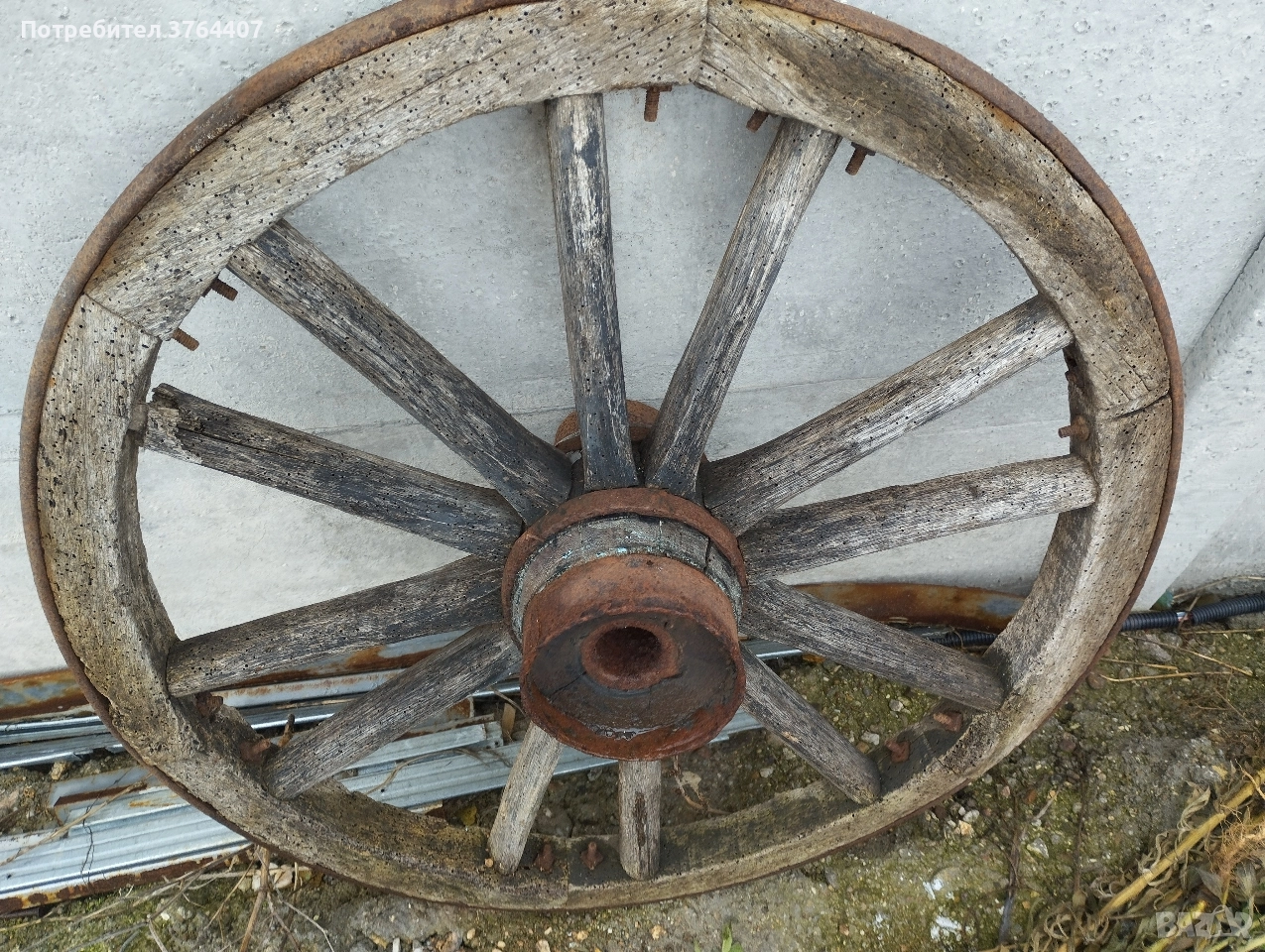 Старо колело от каруца, снимка 1