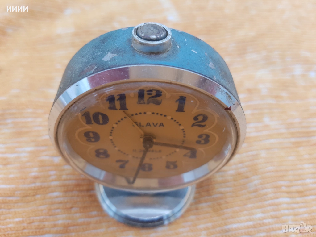 Часовник будилник Слава 4, снимка 1