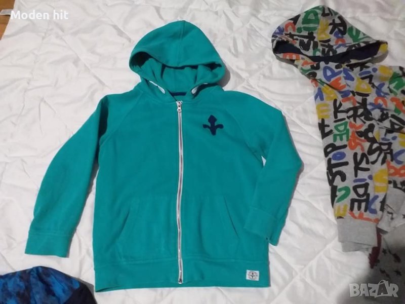 Суичери за момче размер 140 см., 10 г., снимка 1