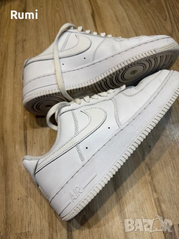 Оригинални бели кецове Nike Air Force 1  ! 39 н , снимка 6 - Детски маратонки - 52179837