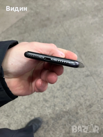 iPhone 8, снимка 3 - Apple iPhone - 53440631