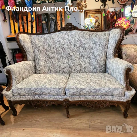 Античен диван с резбовани дървени детайли, снимка 7 - Дивани и мека мебел - 48390700
