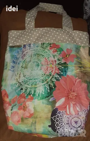 Красива дамска чанта Десигуал, снимка 1