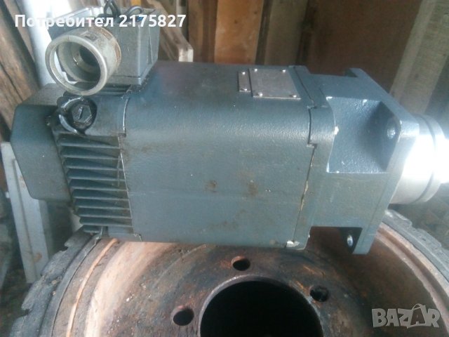 Правотокови мотори от Deckel