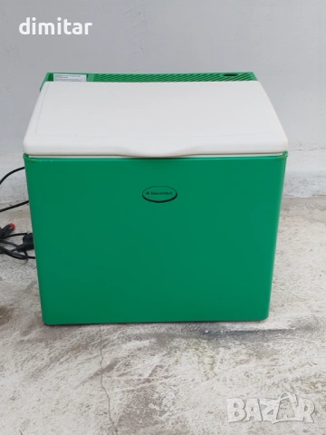 Хладилник ELEKTROLUX на 12/ 220 V - GAZ , снимка 11 - Хладилници - 53723214