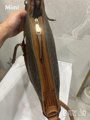 Michael Kors оригинална чанта, снимка 15 - Чанти - 48709471