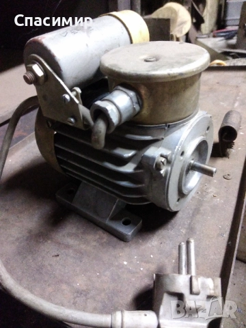 ел двигател 16w на 3000об монофазен , снимка 2 - Електродвигатели - 51598680