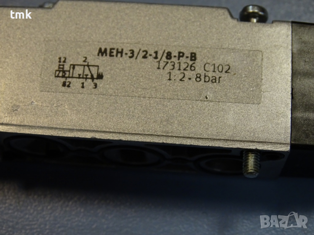 Пневматичен разпределител FESTO MOFH-3-1/8, FESTO MEH 3/2-1/8-P-B, снимка 11 - Резервни части за машини - 36170205