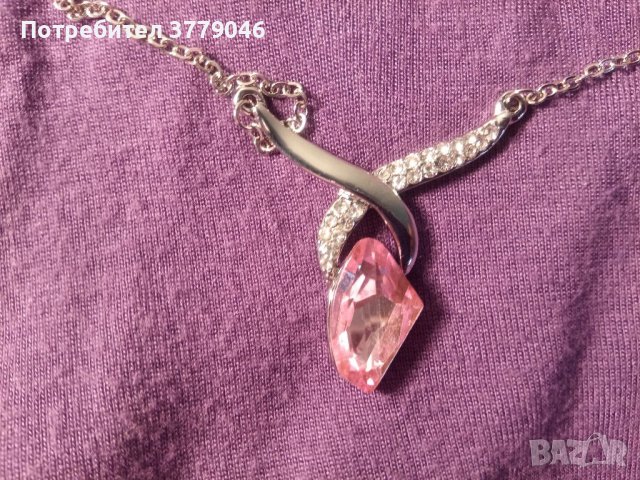 Комплект колие и обеци , снимка 2 - Бижутерийни комплекти - 41460296